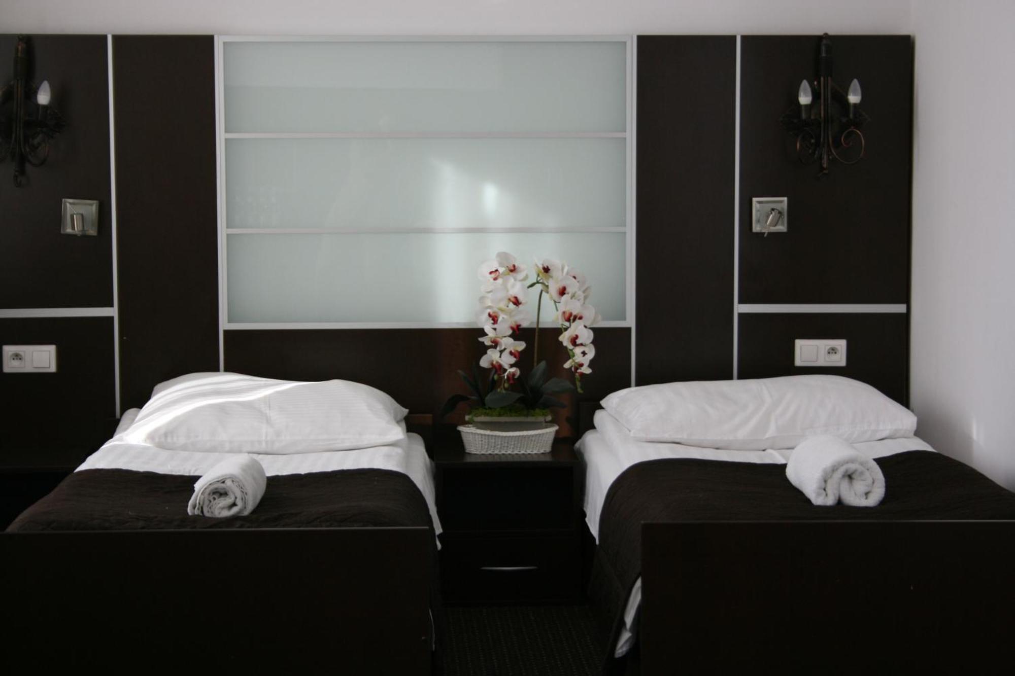 Hotel Junior 2 كراكوفيا المظهر الخارجي الصورة